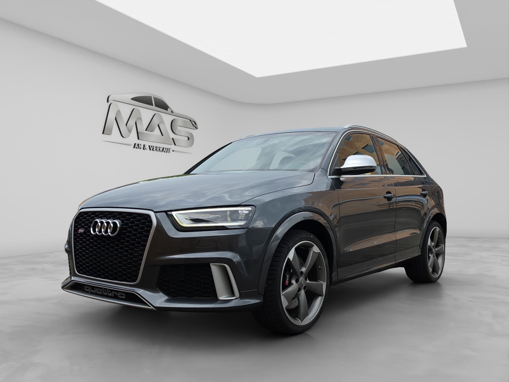 AUDI RS Q3