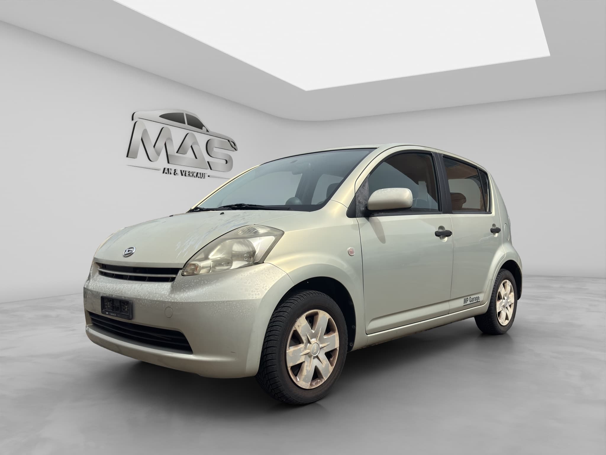DAIHATSU SIRION