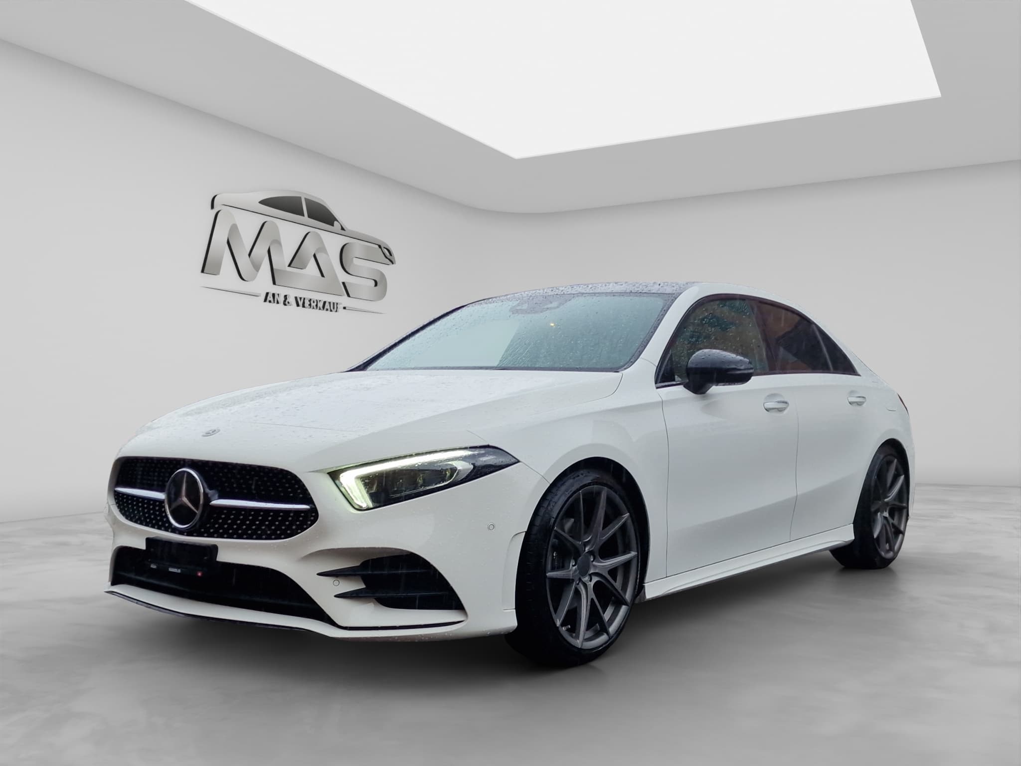 MERCEDES-BENZ A 200