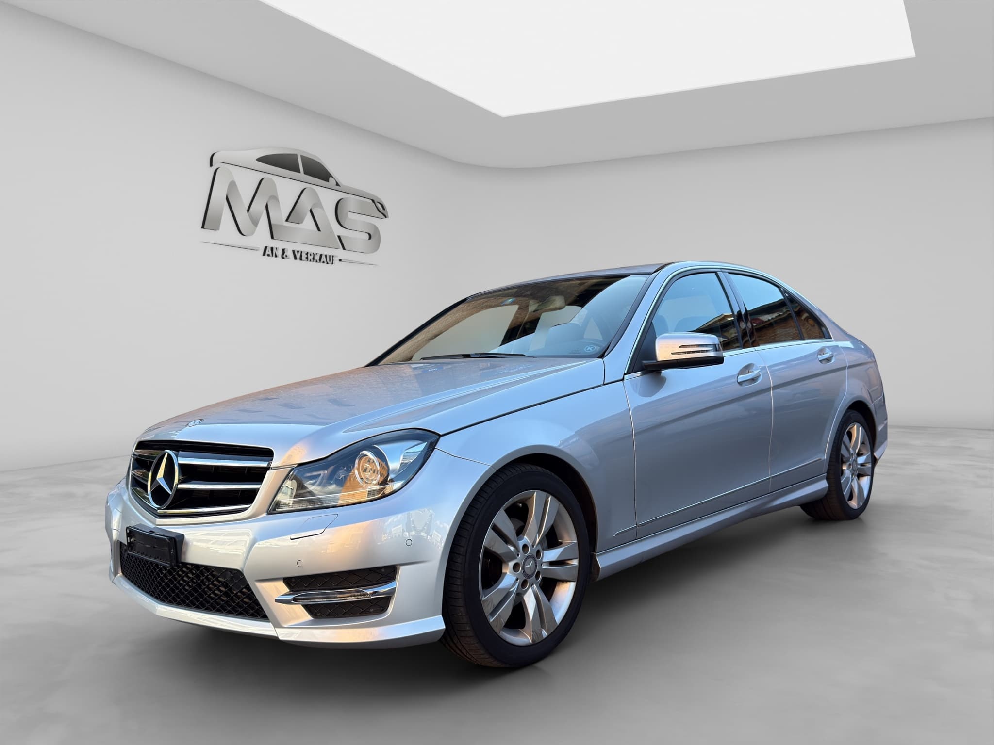 MERCEDES-BENZ C 180